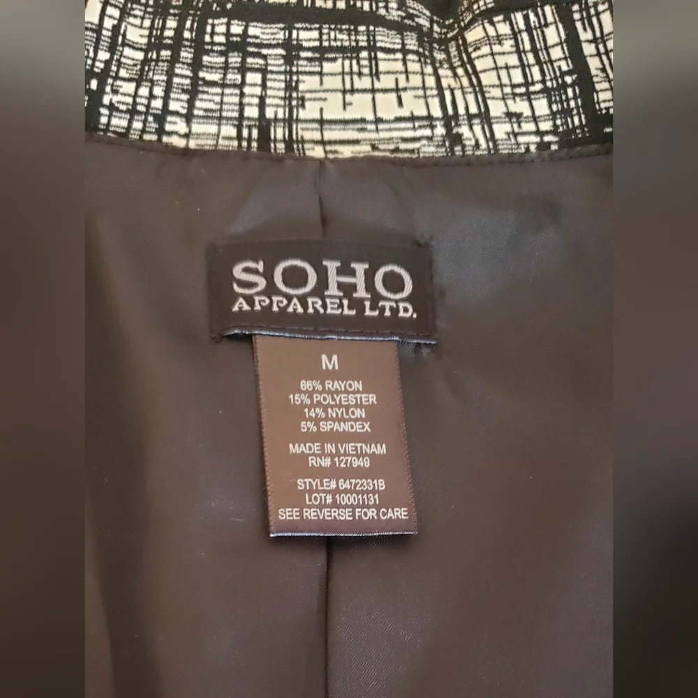 SOHO Apparel Ltd. B&W Blazer - Picture 5 of 10
